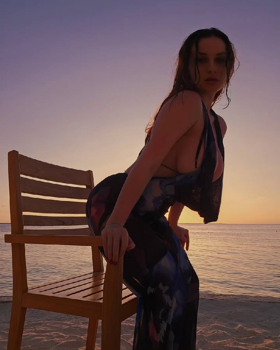 Sexy girl Miranda Faith nude in Lagos